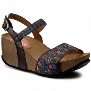 Desigual Bio Sandal Black Flower Wedge Platform Open Toe Embroidered